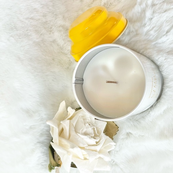 NWT SONOMA CITRUS SUNRISE CANDLE IN A CAN 10oz smells AMAZING! grapefruit,berry - Picture 2 of 5